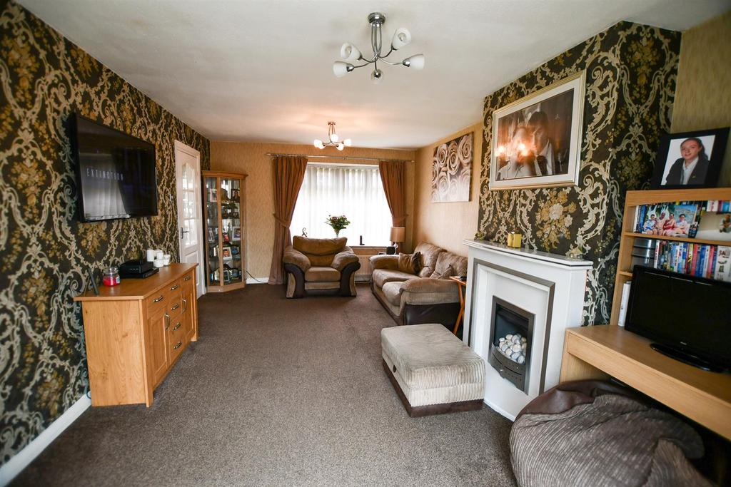 High Tree Close, Hall Farm, Sunderland 3 bed terraced house £125,000