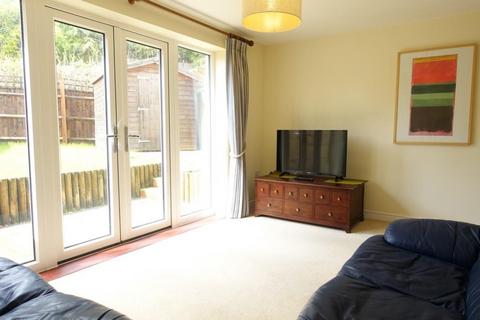 3 bedroom end of terrace house to rent, Bletchley, Milton Keynes MK3