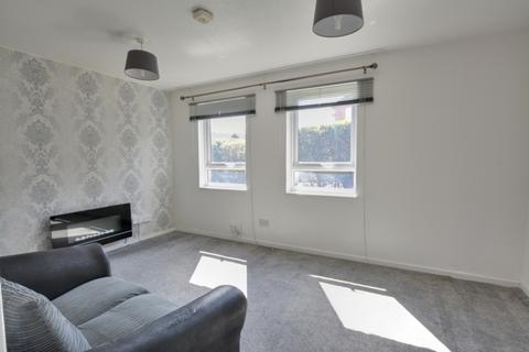 Studio for sale, Hillingdale, Tollgate Hill, RH11