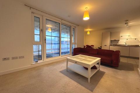 2 bedroom apartment to rent, Sapphire Court, Southampton