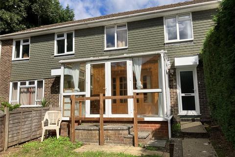 4 bedroom terraced house to rent, The Chantrys, Farnham, Surrey, GU9