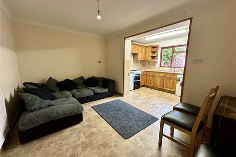 4 bedroom terraced house to rent, The Chantrys, Farnham, Surrey, GU9