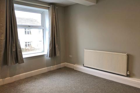 2 bedroom terraced house to rent, 70 Football, Yeadon, LS19 7QF