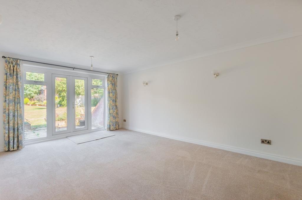 Broadbridge Mill, Old Bridge Road, Bosham, PO18 2 bed flat £239,000