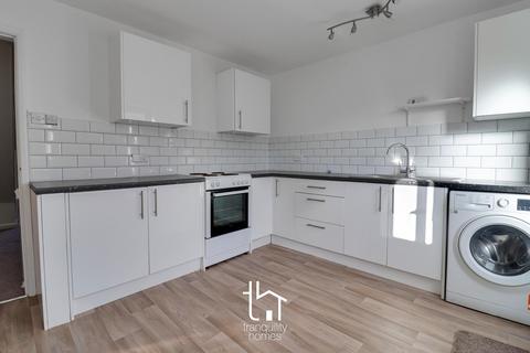 2 bedroom semi-detached house to rent, The Friary, Lenton