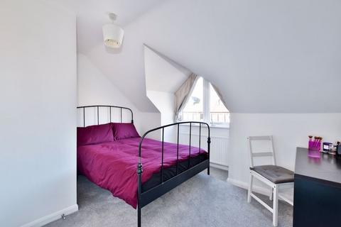 2 bedroom apartment for sale - The Broadway, Farnham Common SL2