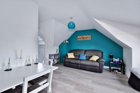 2 bedroom apartment for sale, The Broadway, Farnham Common SL2