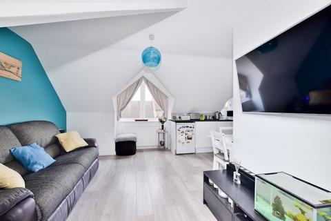 2 bedroom apartment for sale, The Broadway, Farnham Common SL2