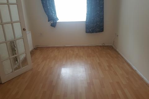 1 bedroom flat to rent, 44 Larch Close , London N11