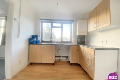 1 bedroom flat to rent, Crowborough Road, Southend On Sea, Essex