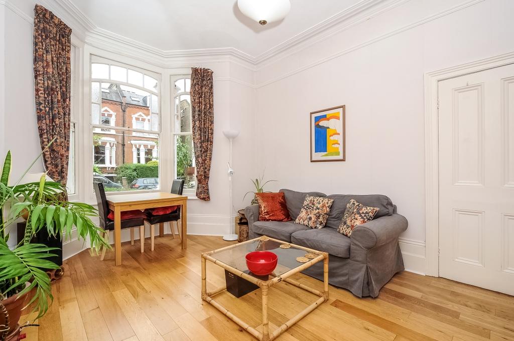 Cecile Park Crouch End N8 1 bed apartment £1,400 pcm (£323 pw)