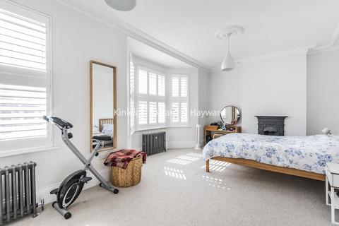 85 Arngask Road, London, SE6 1XZ
