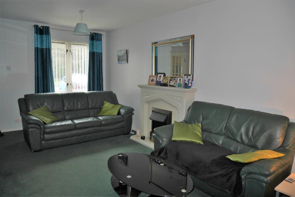Wraes View, Barrhead G78 2 bed terraced house £89,950