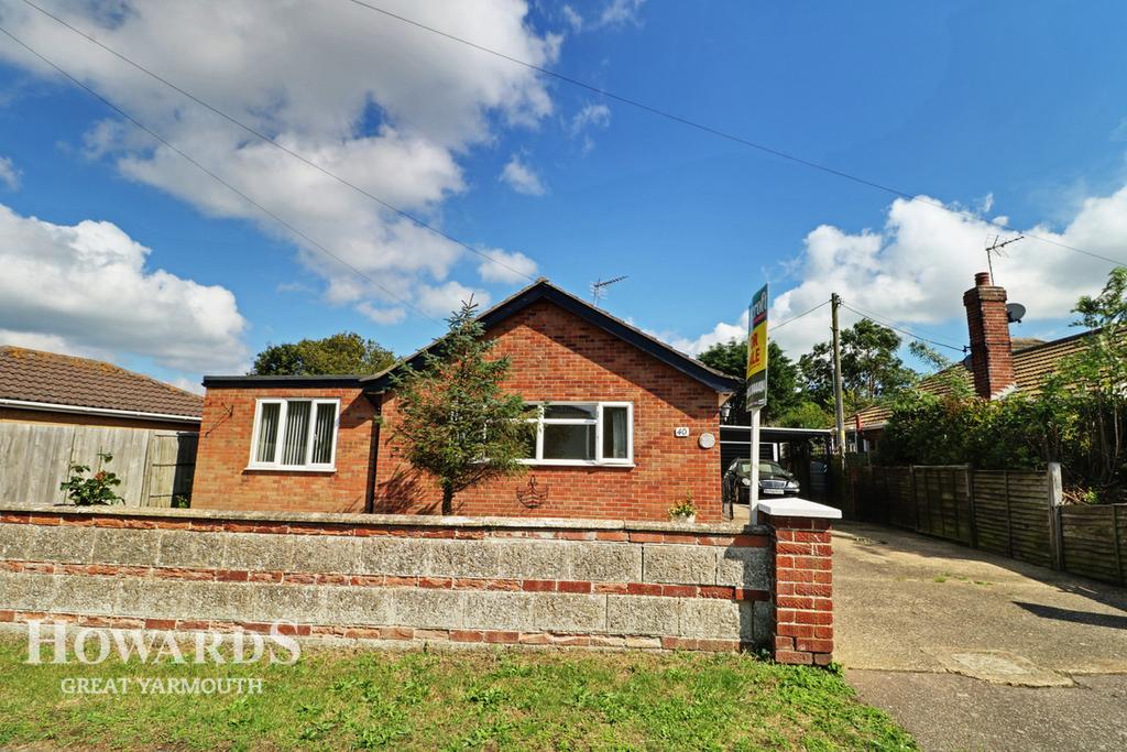 California Avenue, Scratby 3 bed detached bungalow £270,000