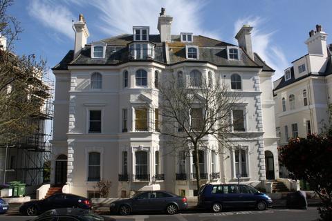 2 bedroom apartment to rent, Clifton Crescent, Folkestone