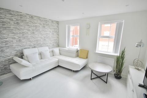 3 bedroom end of terrace house for sale - Timble Road, Leicester