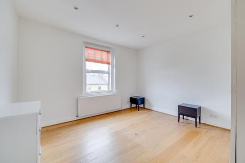 2 bedroom flat for sale, Parkville Road, Fulham, London