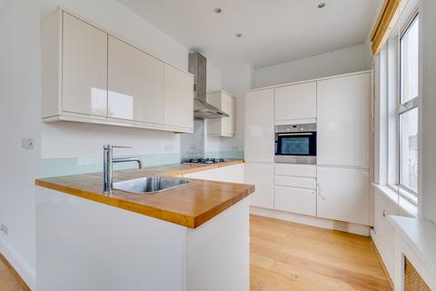 2 bedroom flat for sale, Parkville Road, Fulham, London