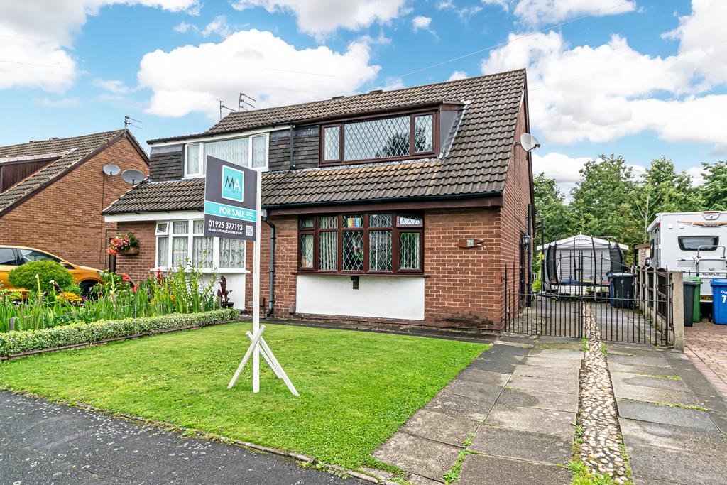 Eastford Road, Warrington 3 bed semidetached bungalow £205,800
