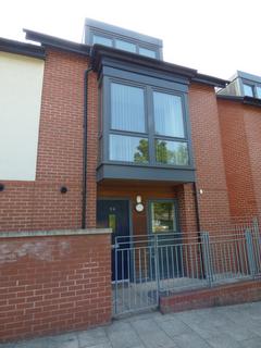 4 bedroom townhouse to rent, Colbrand Grove, Birmingham B15 2BS