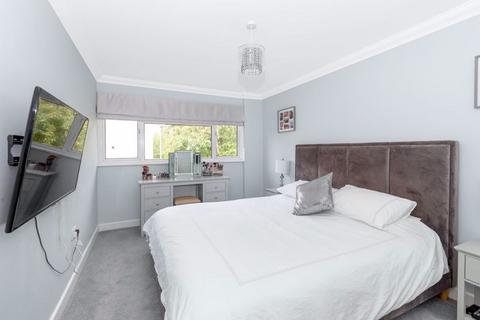 32 West Woodside, Bexley, DA5 3PQ