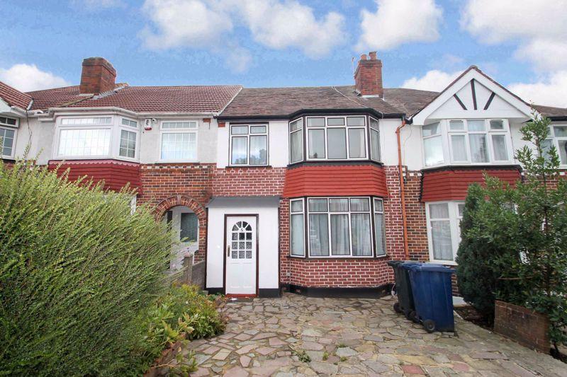 Carr Road, Northolt 3 bed terraced house £1,600 pcm (£369 pw)