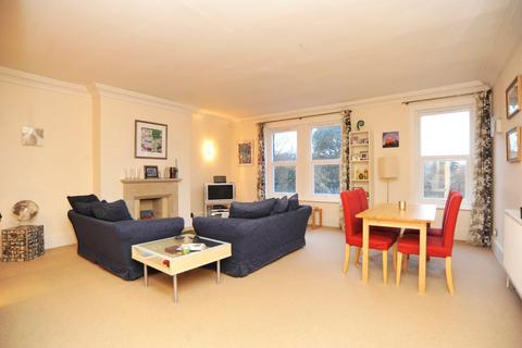 2 bedroom apartment to rent, Valley Drive, Harrogate, HG2 0JP