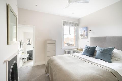 13 Cooper Road, Guildford, GU1 3LY