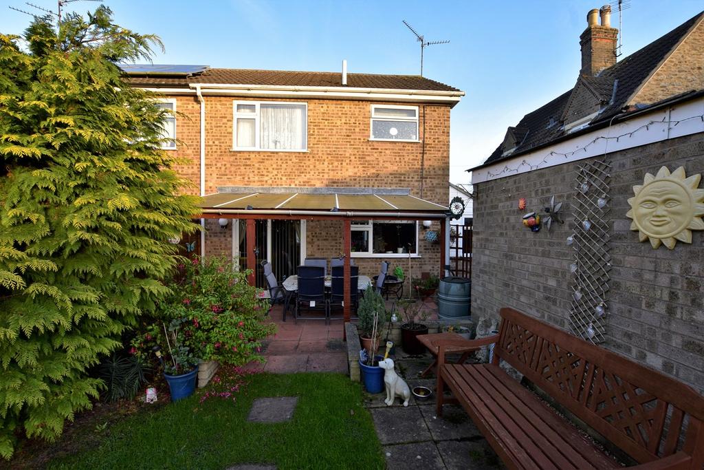 3 Bedroom Terraced House For Sale In Silver Street Woodston