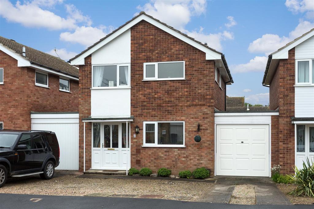 Ripley Grove, Wigginton, York 3 bed detached house £310,000