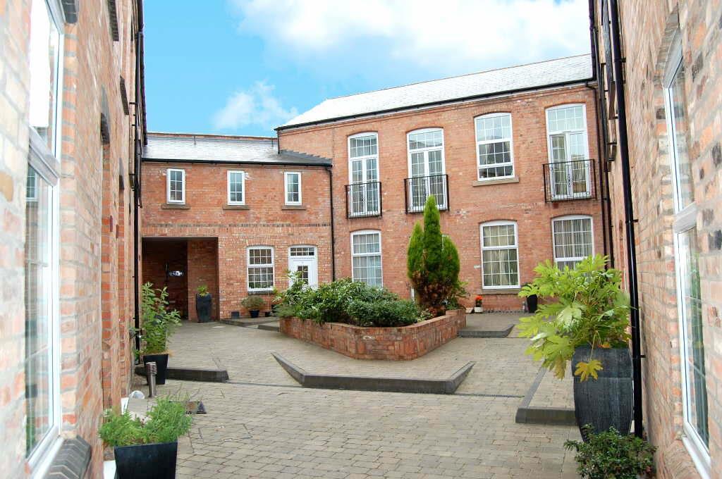 Clifton Road, Ruddington, Nottingham 2 bed apartment £180,000