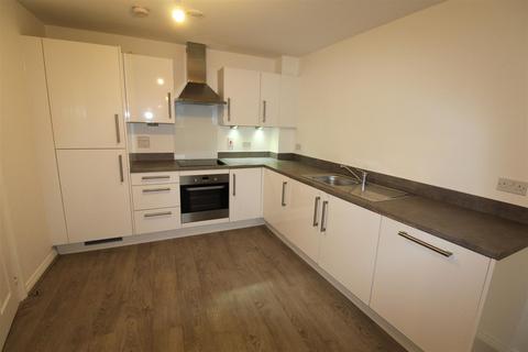 2 bedroom apartment to rent, Gemini Park, Borehamwood WD6