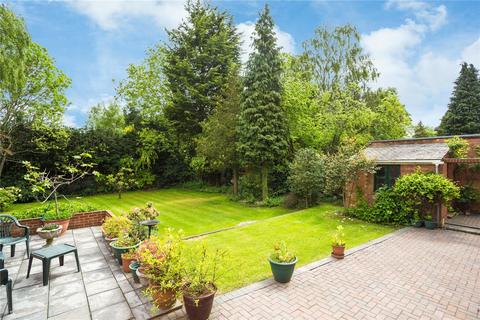 Oaklands, 28 Oakleigh Park North, London, N20 9AR