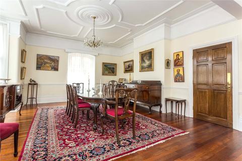 Oaklands, 28 Oakleigh Park North, London, N20 9AR