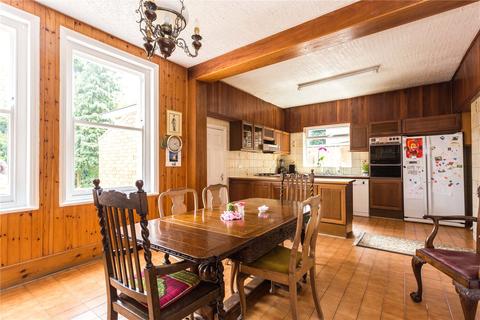 Oaklands, 28 Oakleigh Park North, London, N20 9AR
