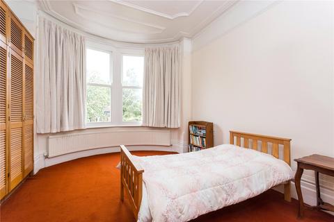 Oaklands, 28 Oakleigh Park North, London, N20 9AR