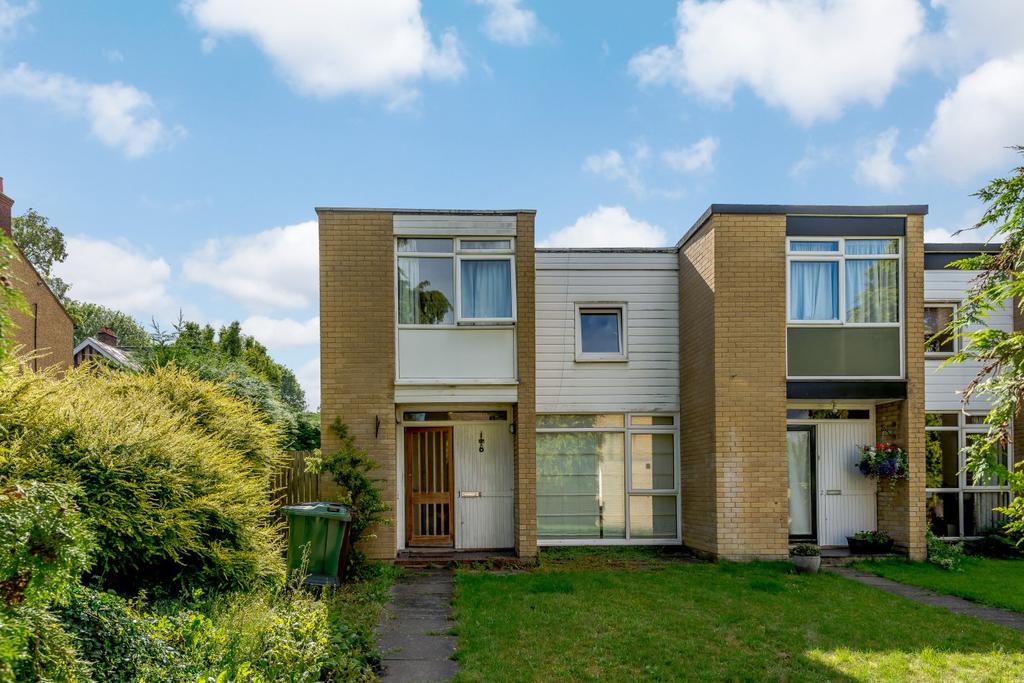 Gonnerston, Mount Pleasant, St. Albans, Hertfordshire 4 bed end of