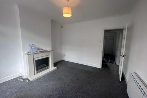 2 bedroom terraced house to rent, Bowbridge Road, Newark