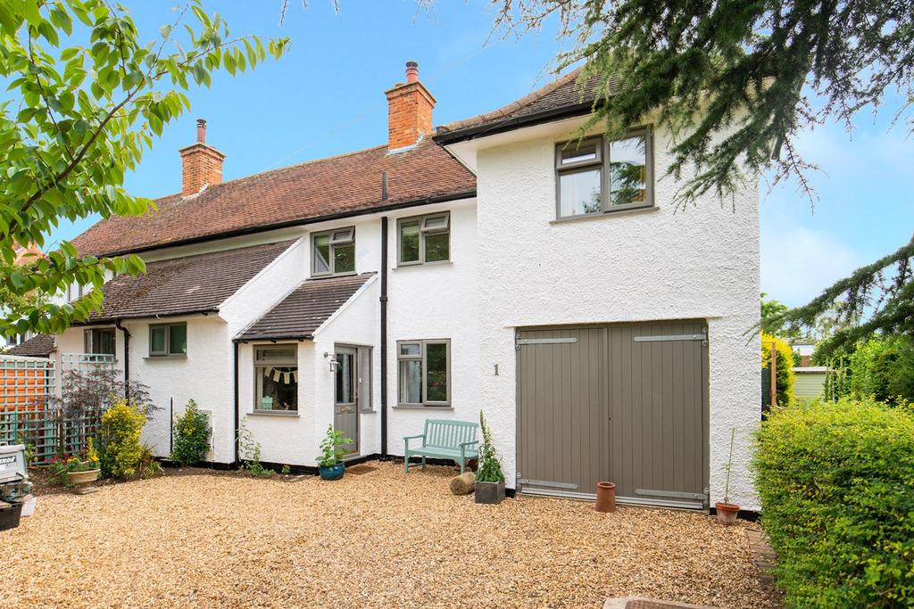 High Street, Hinxworth, Baldock, SG7 4 bed semidetached house £550,000
