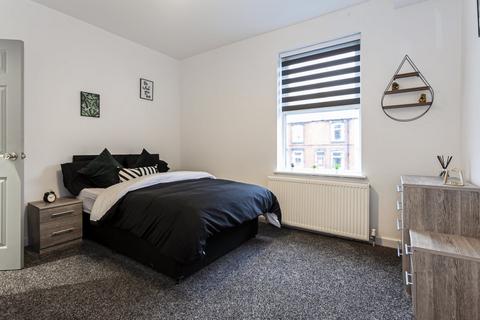 1 bedroom in a house share to rent, Barnsley Road, Wombwell