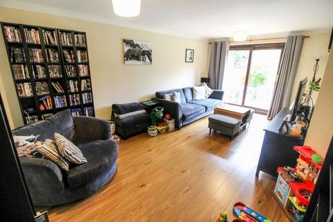 4 Bancroft Place, Calcot, Reading, RG31 7BH