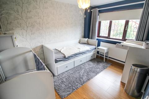 4 Bancroft Place, Calcot, Reading, RG31 7BH