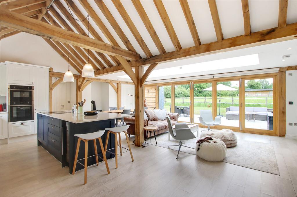 Kitchen/Reception An