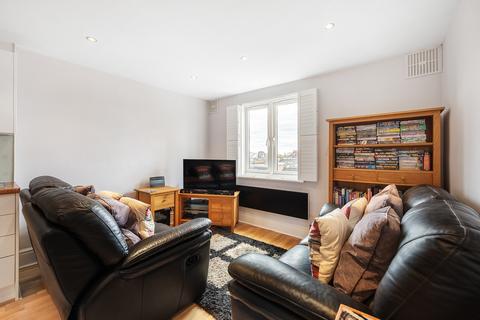 2 bedroom flat for sale - Greyhound Road, London, W6