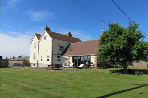 6 bedroom farm house to rent, Margaretting Road, Writtle, Chelmsford