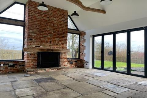 6 bedroom farm house to rent, Margaretting Road, Writtle, Chelmsford