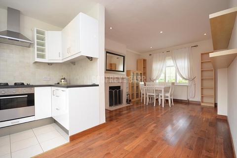 undefined, Hampstead Garden Suburb NW11