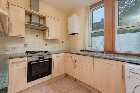 2 bedroom flat to rent, G/2, 56 Seafield Road, DUNDEE, DD1 4NW