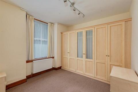 2 bedroom flat to rent, G/2, 56 Seafield Road, DUNDEE, DD1 4NW