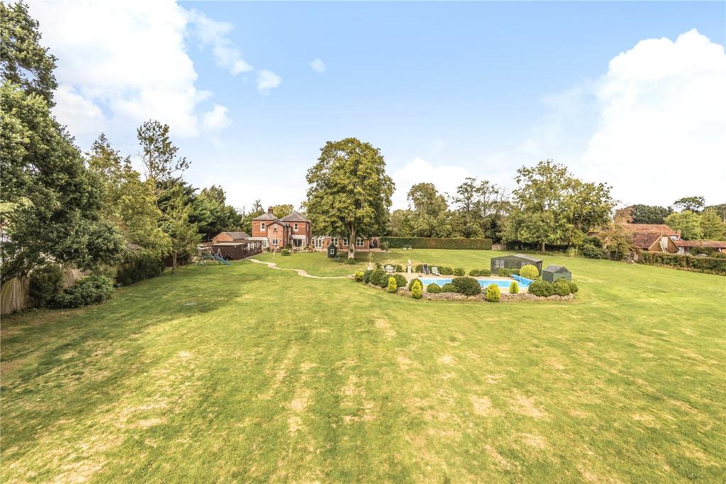 Winchester Road, Lower Upham, Southampton, Hampshire, SO32 5 bed